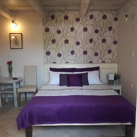 Bastya Apartman Eger Buitenkant foto