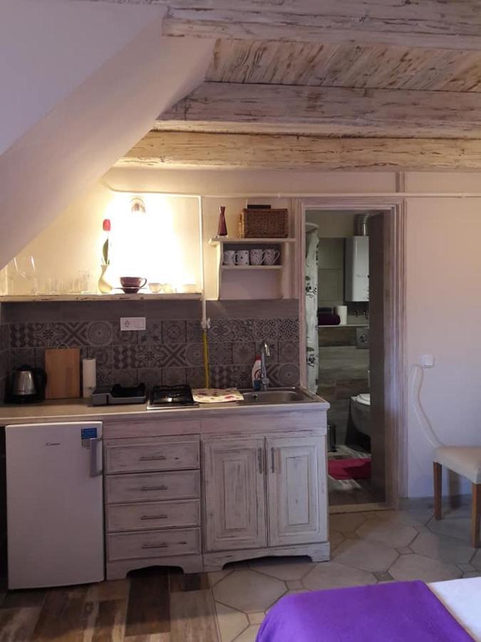 Bastya Apartman Eger Buitenkant foto