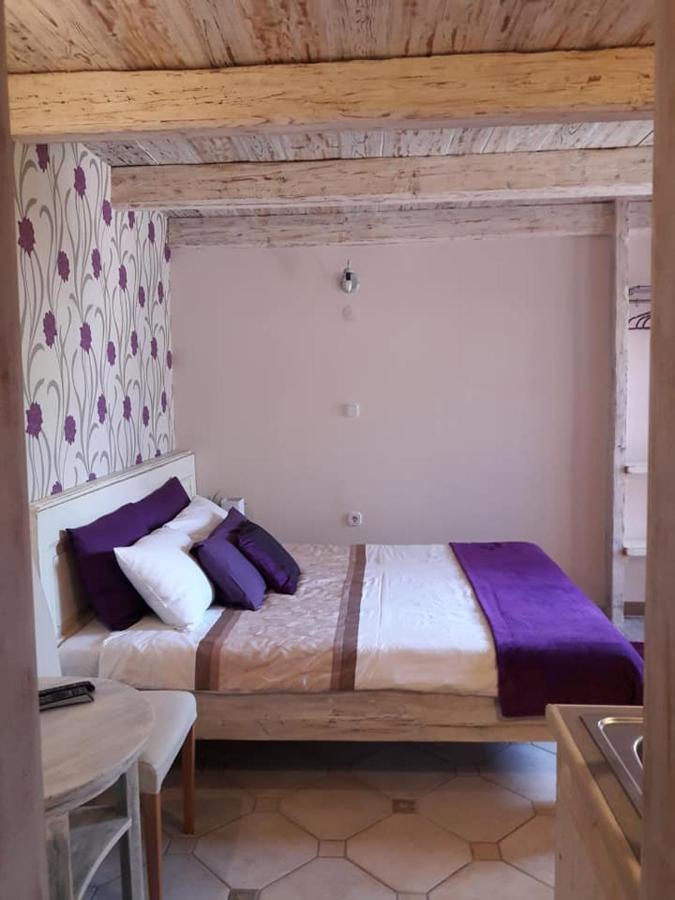 Bastya Apartman Eger Buitenkant foto